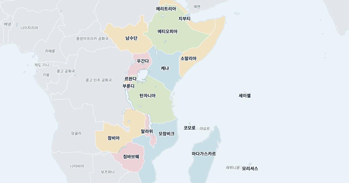 동아프리카 지도: 모든 나라의 이름 표시