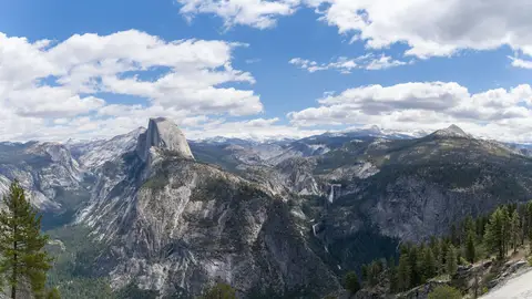 The view from Glacier Point over Half Dome and Tenaya Canyon to the High Sierra